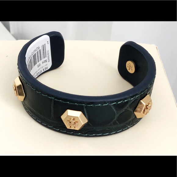 New Tory Burch Logo Cuff Bracelet Hex Stud Leather - Picture 7 of 10